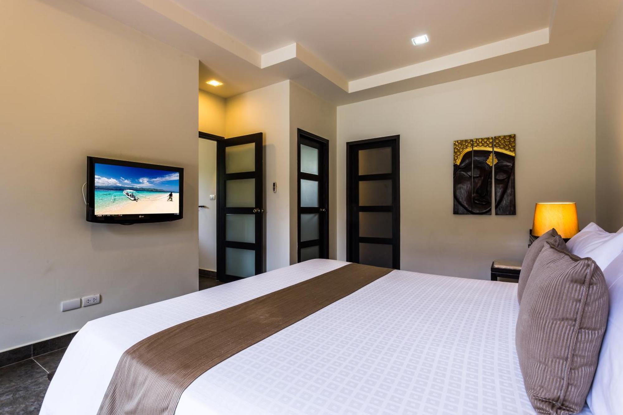Phuket Pool - Adults Only בית נופש Rawai